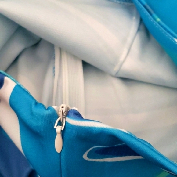 DuAnyzou Abstract Marbelized Mini Skirt in Shades of Blue/Aqua/White Size L - Picture 5 of 7